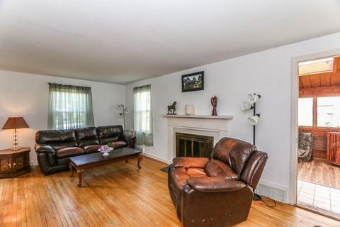 35 Bennington St, Springfield, MA 01108 photo 15