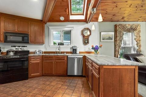 2 Morgan Rd, Beverly, MA 01915 photo 11