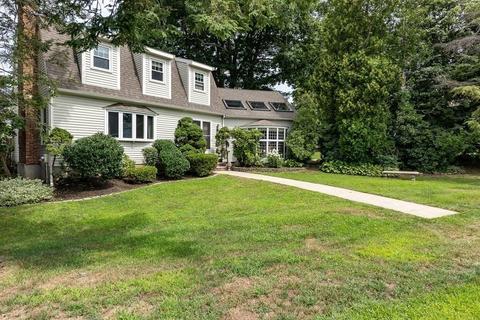 2 Morgan Rd, Beverly, MA 01915 photo 1