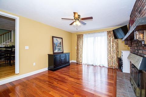 44 Phyllis St, Dracut, MA 01826 photo 6