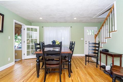 44 Phyllis St, Dracut, MA 01826 photo 4