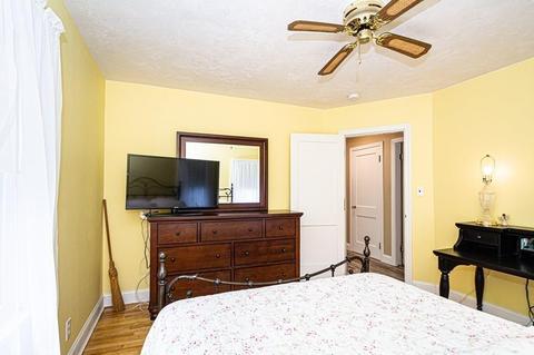44 Phyllis St, Dracut, MA 01826 photo 22