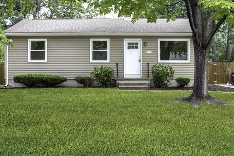 43 Berard Cir, Springfield, MA 01128 photo 1