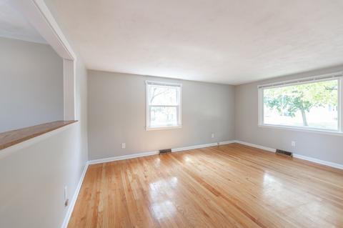 43 Berard Cir, Springfield, MA 01128 photo 8