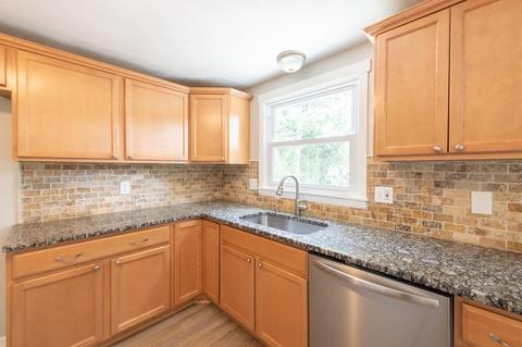 43 Berard Cir, Springfield, MA 01128 photo 12