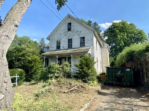 44 Ward Ave, Easthampton, MA 01027 photo 3