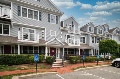 29 Maple St #E, Canton, MA 02021 photo 3