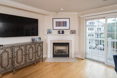 29 Maple St #E, Canton, MA 02021 photo 13