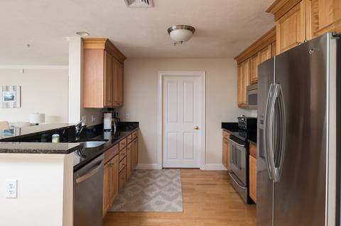 29 Maple St #E, Canton, MA 02021 photo 7