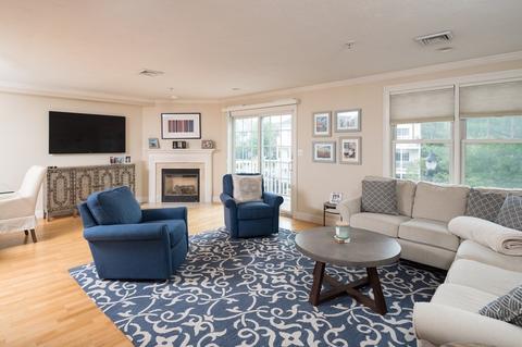 29 Maple St #E, Canton, MA 02021 photo 1