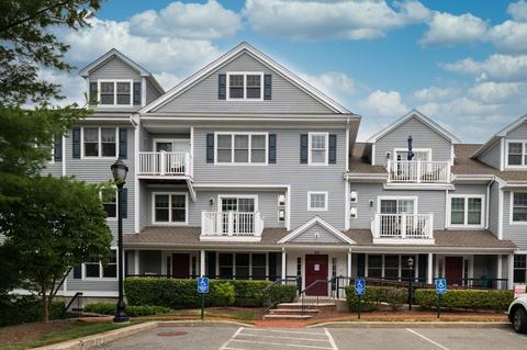 29 Maple St #E, Canton, MA 02021 photo 2