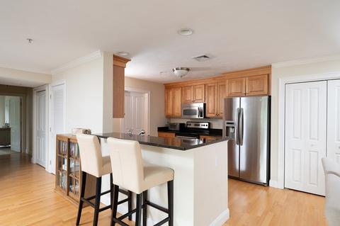 29 Maple St #E, Canton, MA 02021 photo 8