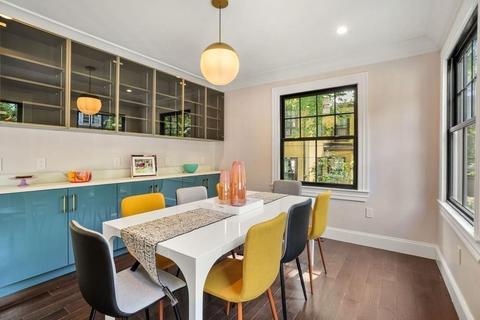 178 Tappan St, Brookline, MA 02445 photo 6