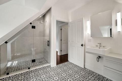 178 Tappan St, Brookline, MA 02445 photo 22