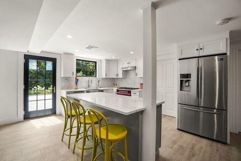 178 Tappan St, Brookline, MA 02445 photo 23
