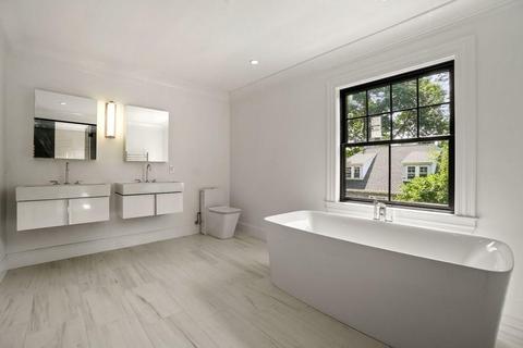 178 Tappan St, Brookline, MA 02445 photo 13
