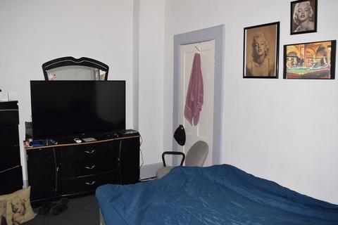 149 Beech St, Holyoke, MA 01040 photo 9