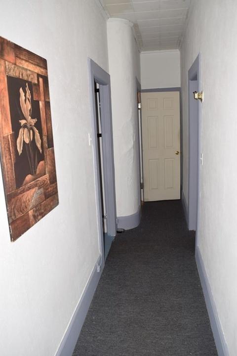 149 Beech St, Holyoke, MA 01040 photo 12