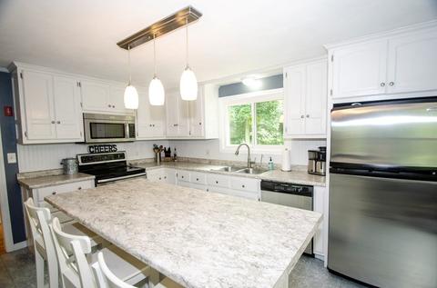 44 Dutton Rd, Pelham, NH 03076 photo 4