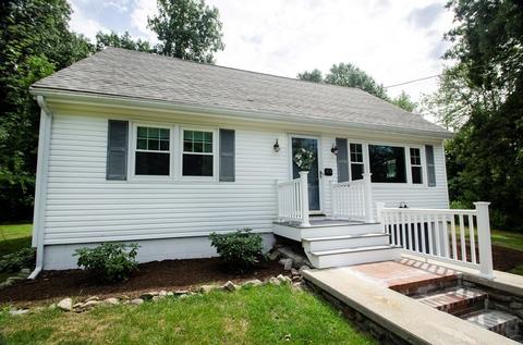 44 Dutton Rd, Pelham, NH 03076 photo 1