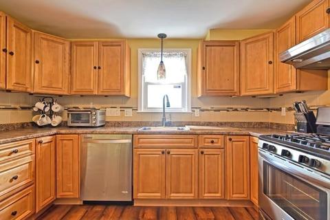 8 Meadowview Rd, Everett, MA 02149 photo 9