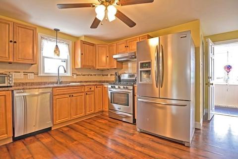 8 Meadowview Rd, Everett, MA 02149 photo 11