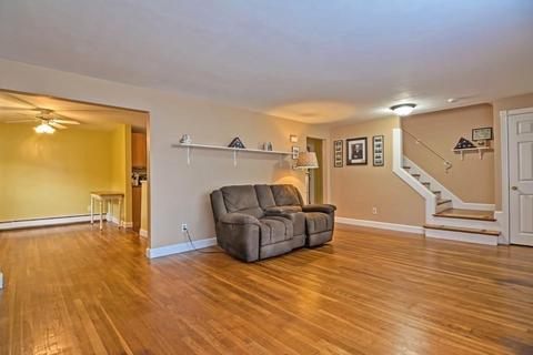 8 Meadowview Rd, Everett, MA 02149 photo 5