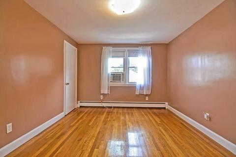 8 Meadowview Rd, Everett, MA 02149 photo 16
