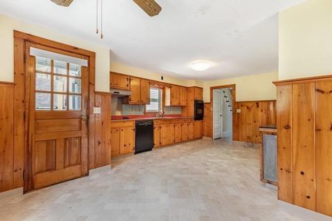 14 Harrison Ave, Gloucester, MA 01930 photo 12