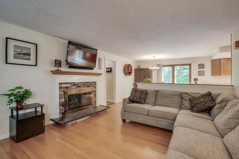 4 Hitching Post Dr, Walpole, MA 02081 photo 10