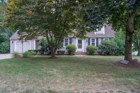 4 Hitching Post Dr, Walpole, MA 02081 photo 2