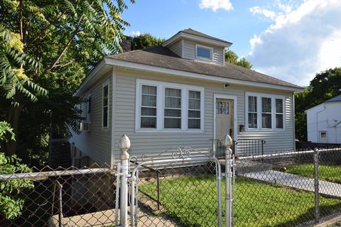 9 Johnson St, Worcester, MA 01604 photo 2