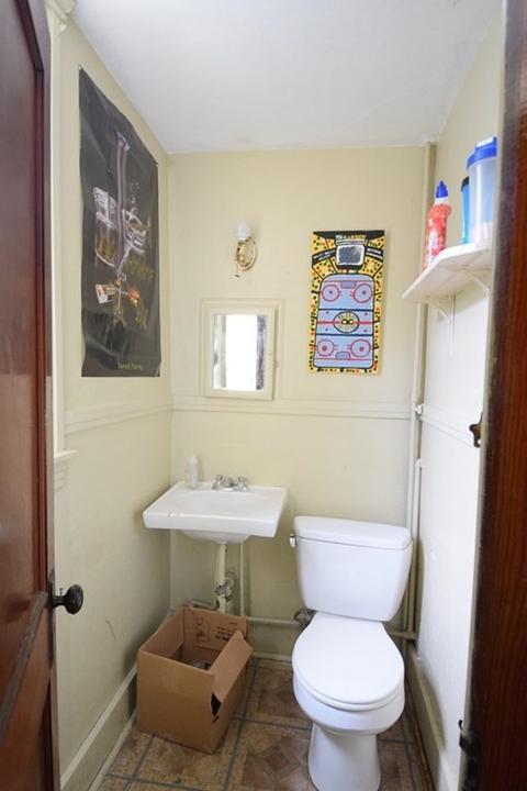 9 Johnson St, Worcester, MA 01604 photo 12