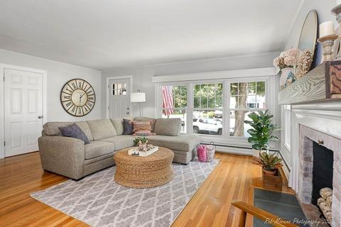 22 Loris Rd, Danvers, MA 01923 photo 4