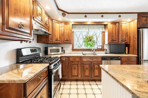 78 Marshall St, Winthrop, MA 02152 photo 12