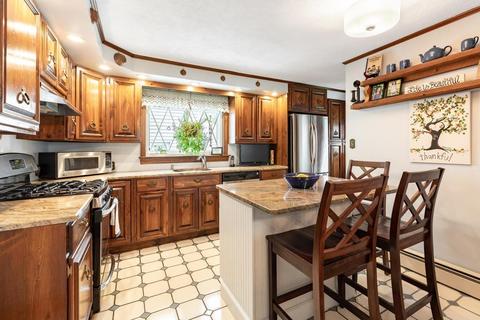 78 Marshall St, Winthrop, MA 02152 photo 11