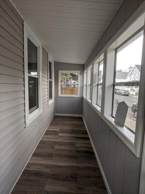 41 Ladd St, Springfield, MA 01109 photo 2