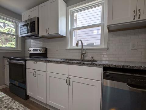 41 Ladd St, Springfield, MA 01109 photo 6