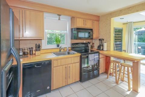 4 Lucia Rd, Marblehead, MA 01945 photo 9