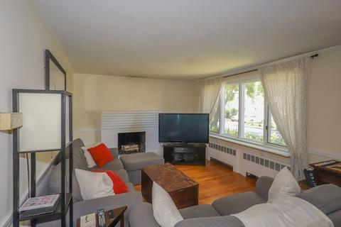 4 Lucia Rd, Marblehead, MA 01945 photo 3