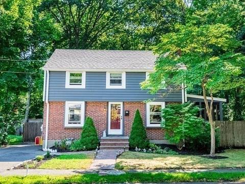 19 Cape Cod Ave, Reading, MA 01867 photo 1