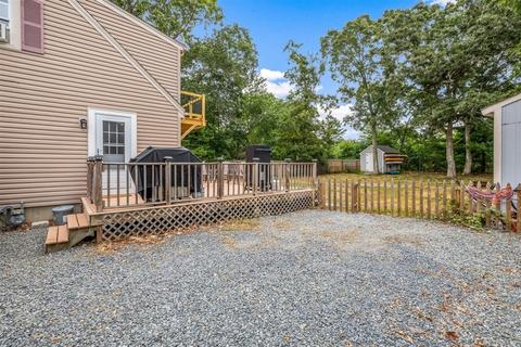 22 Linwood Ave, Wareham, MA 02571 photo 3