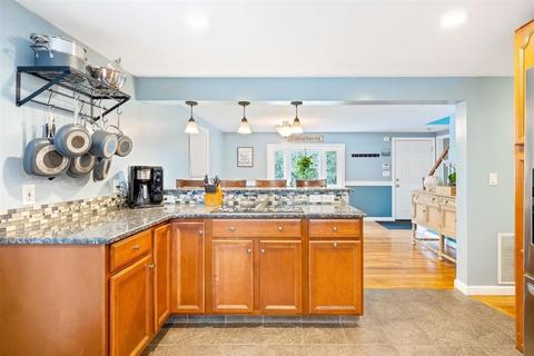 22 Linwood Ave, Wareham, MA 02571 photo 9