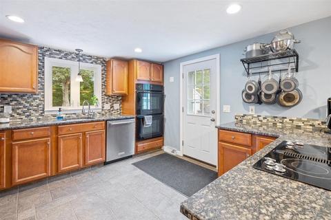 22 Linwood Ave, Wareham, MA 02571 photo 7