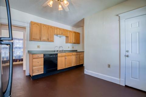 868 Armory St, Springfield, MA 01107 photo 22