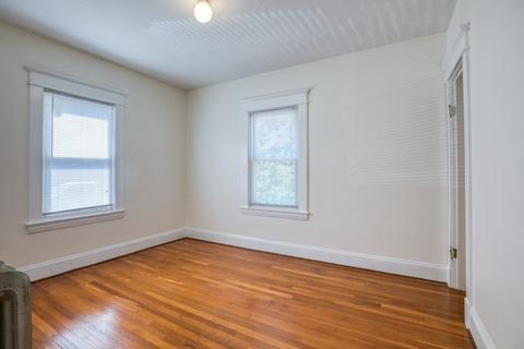 868 Armory St, Springfield, MA 01107 photo 20