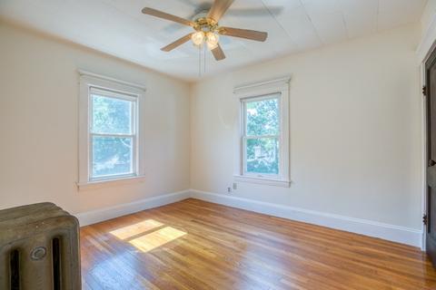 868 Armory St, Springfield, MA 01107 photo 32