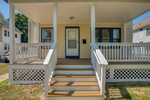 868 Armory St, Springfield, MA 01107 photo 5