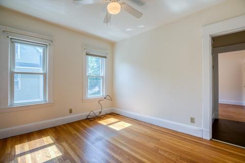 868 Armory St, Springfield, MA 01107 photo 34