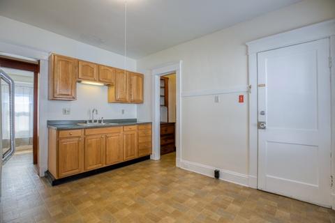 868 Armory St, Springfield, MA 01107 photo 7